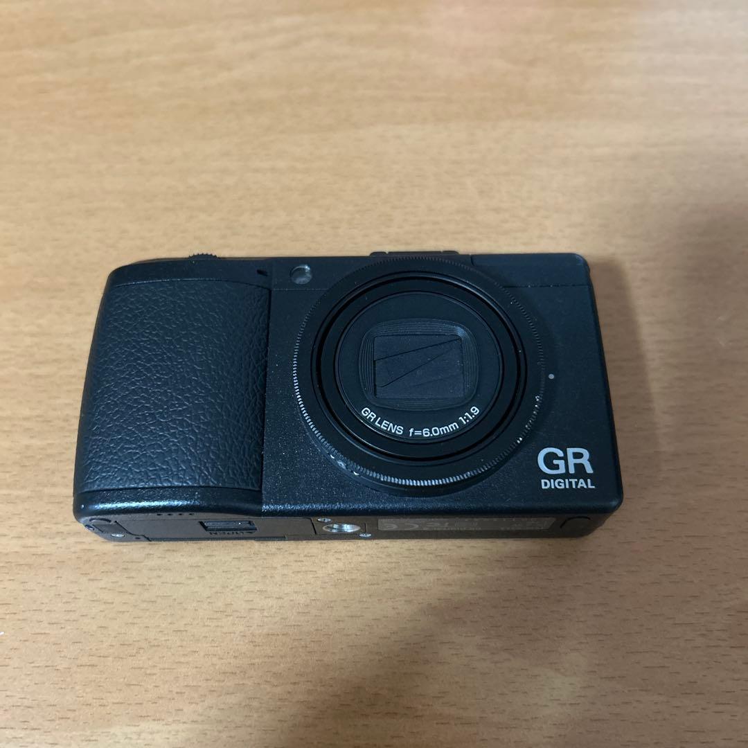 デジタルカメラ RILOH GR DIGITAL iii