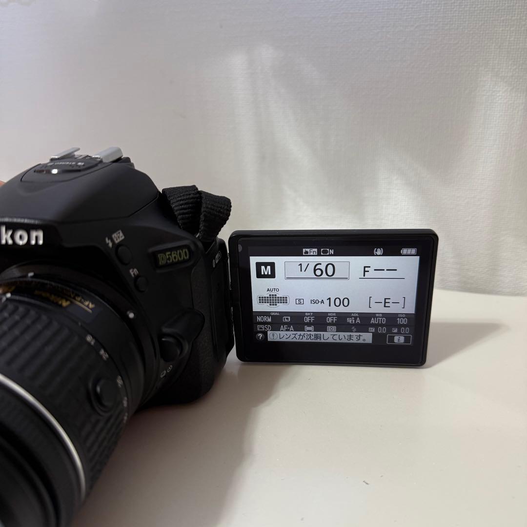 Nikon D5600 デジタルー眼レフカメラ