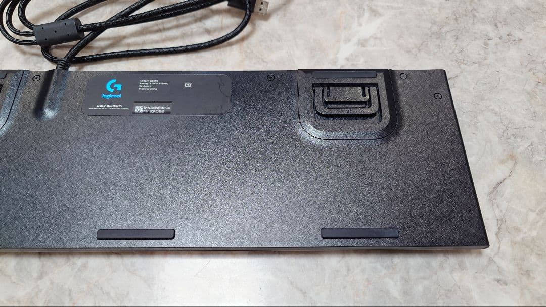 【未使用に近い】Logicool G813メカニカルクリッキーRGBキーボード