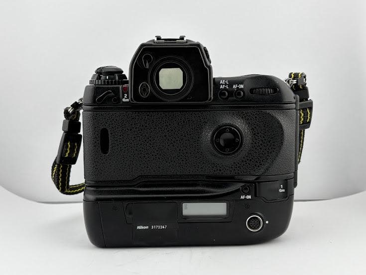 ★極上品★ニコン NIKON F5 ボディ★説明書、ボディキャップ、ストラップ★