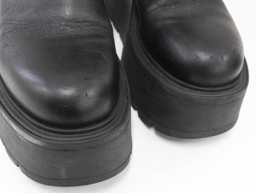 ▲ヴァレンティノガラヴァーニ プラットフォーム スタッズショートブーツ