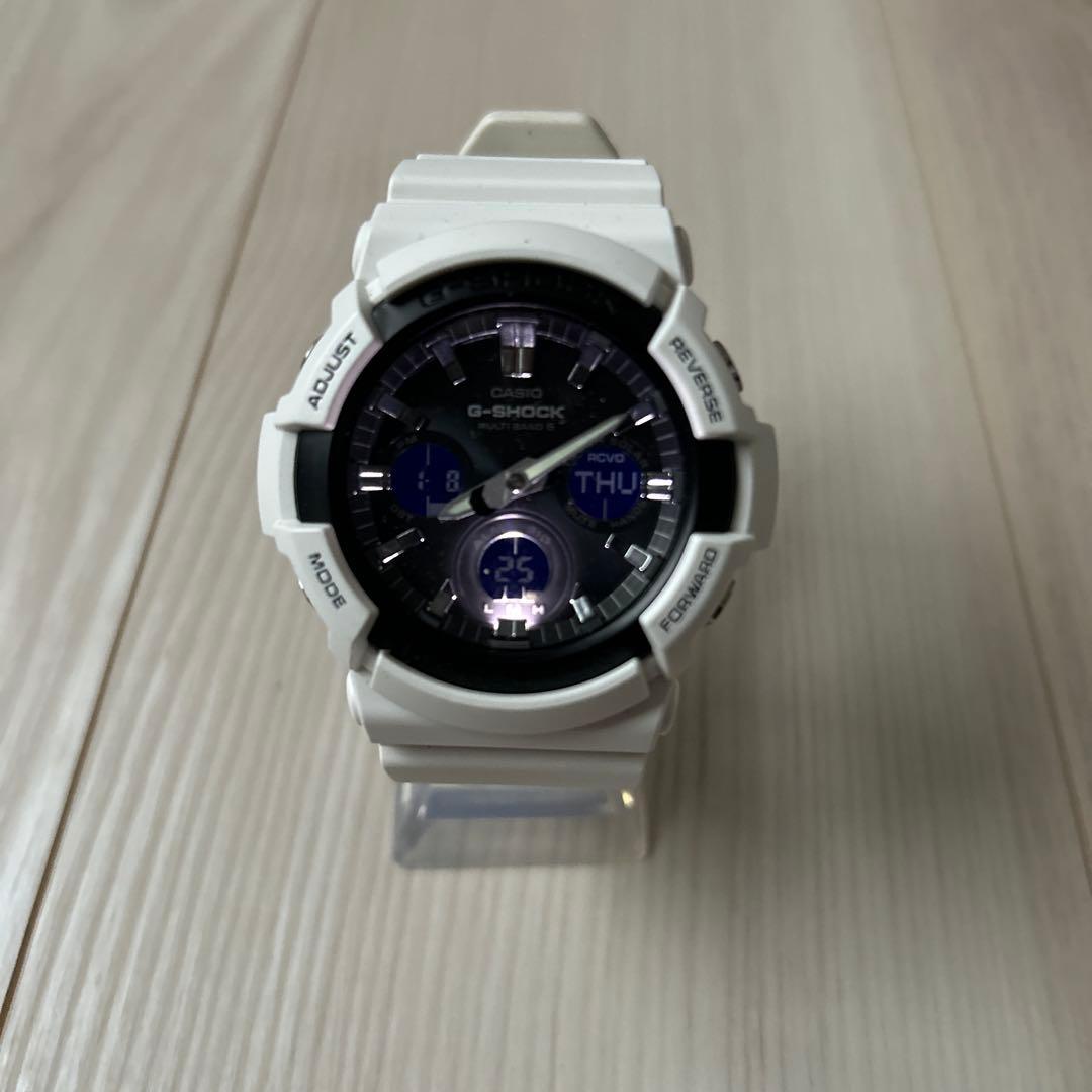 CASIO G-SHOCK ホワイト　電波ソーラー