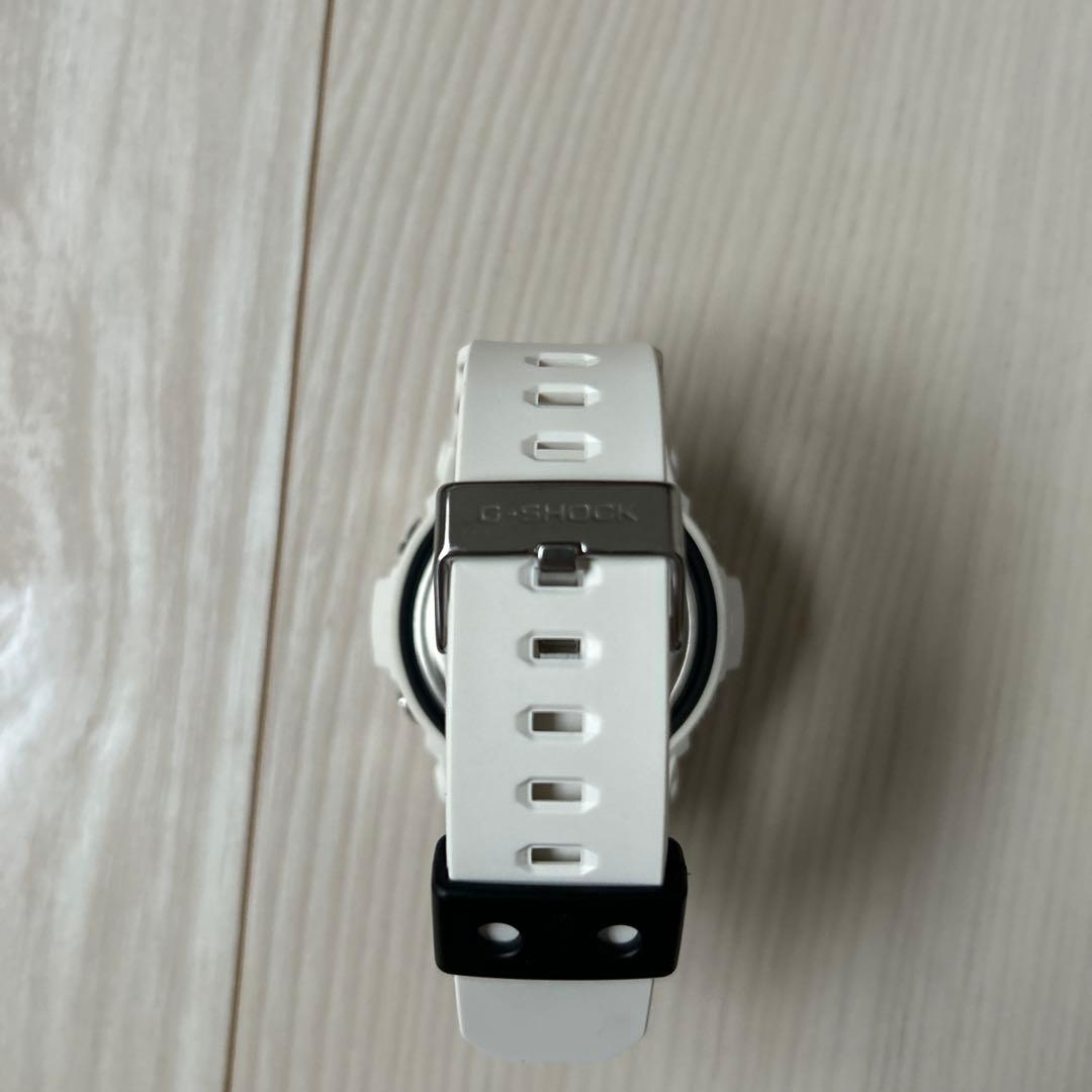 CASIO G-SHOCK ホワイト　電波ソーラー