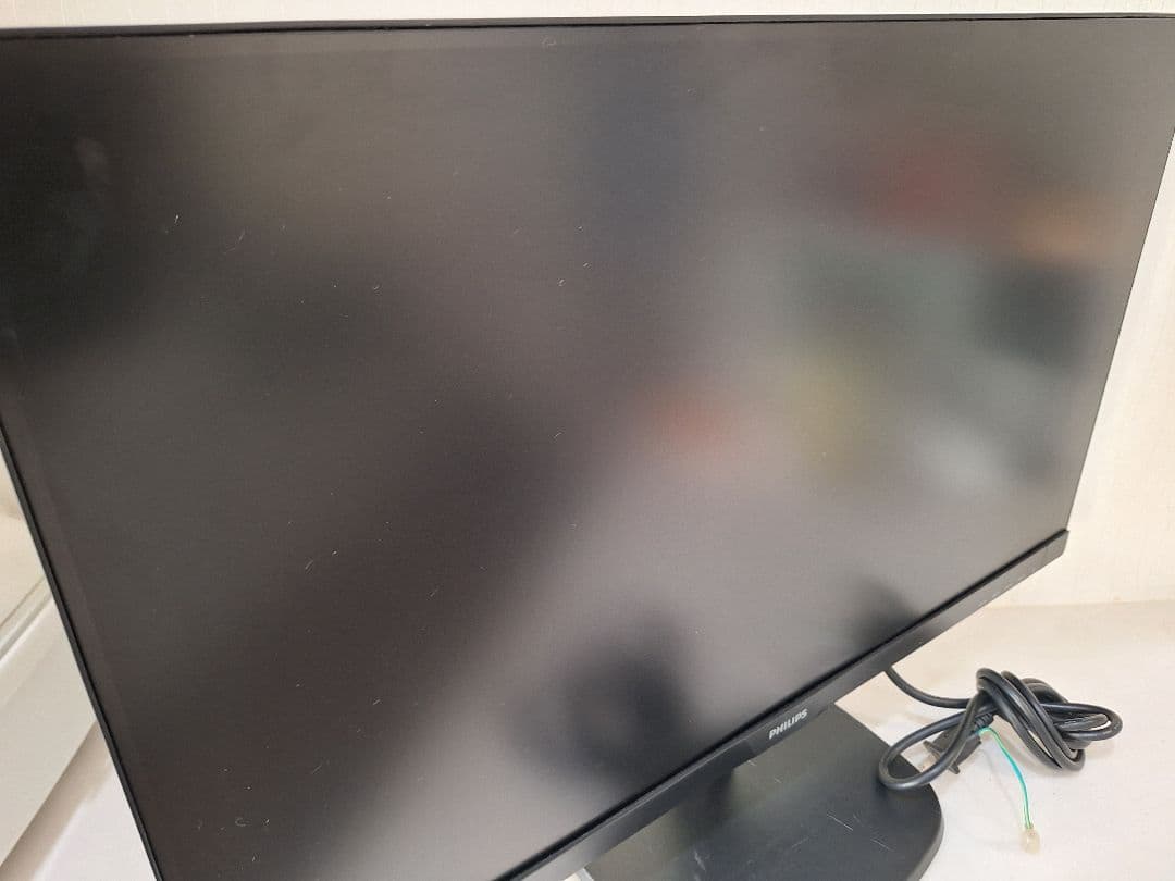 PHILIPS 273V7Q　27インチモニター　内蔵スピーカーあり　ps4対応