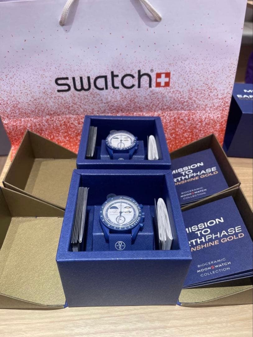 11/05発売SwatcGASnoopyオメガ スウォッチスヌーピー1個