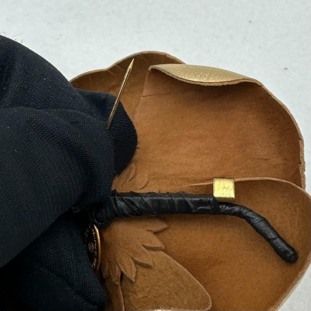 CHANEL シャネル コサージュ ブローチ カメリア ゴールド 保存箱付き