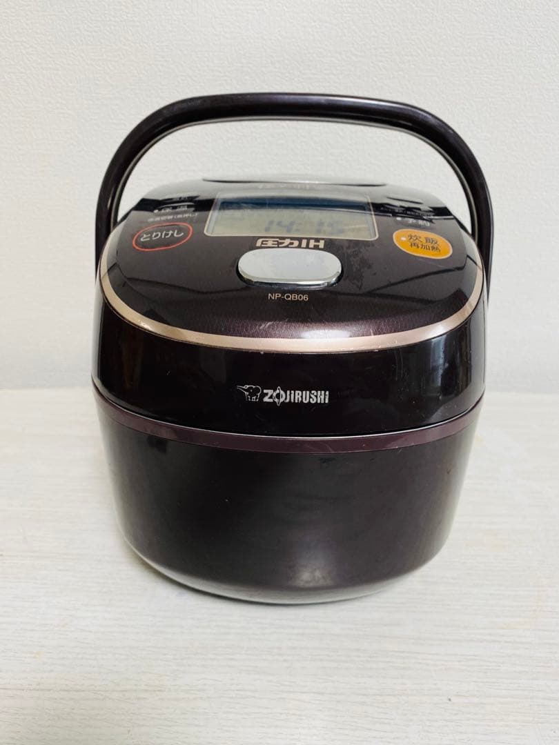 象印 圧力IH炊飯ジャー　極め羽釜　3.5合炊き　NP-QB06-2018年