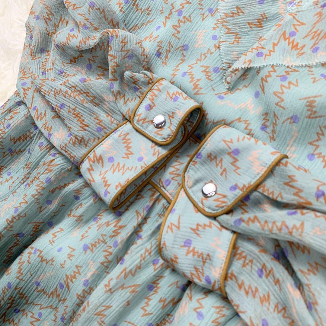 新品　COACH コーチ　シルク100% シフォンワンピース　総柄　グリーン系