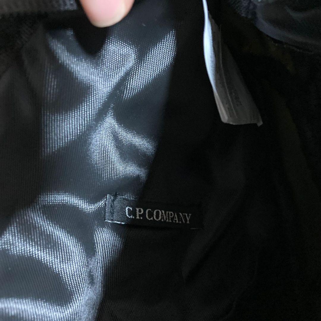 C.P.company ショルダーバッグ グリーン 人気