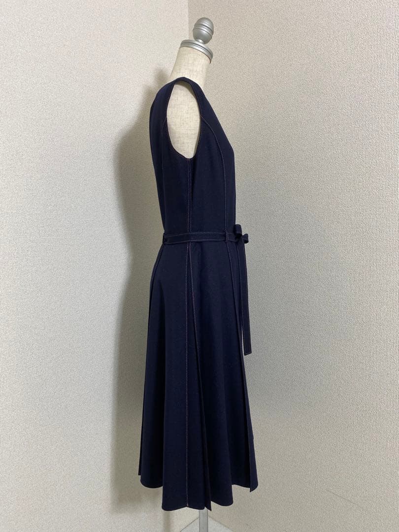 7147. 【極美品】Rene フロントジップ ステッチ ワンピース