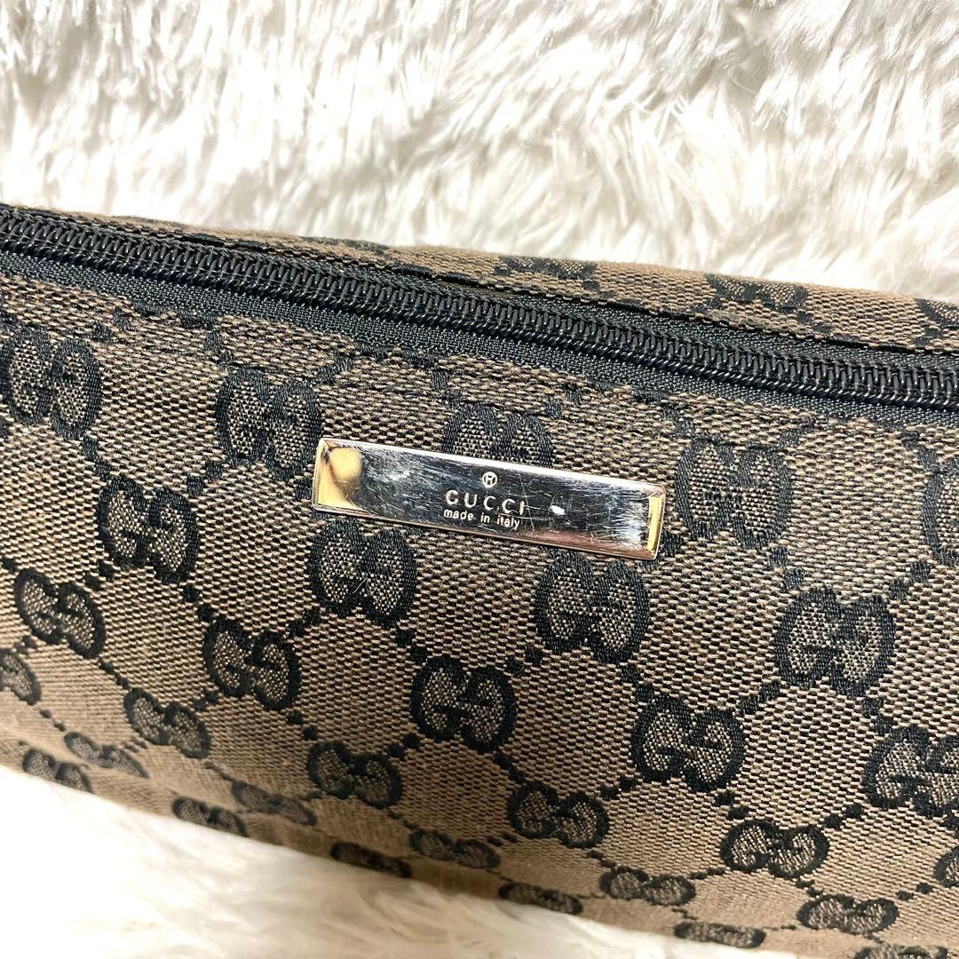 【美品】GUCCI アクセサリーポーチ GG柄 キャンバス レザー ロゴプレート