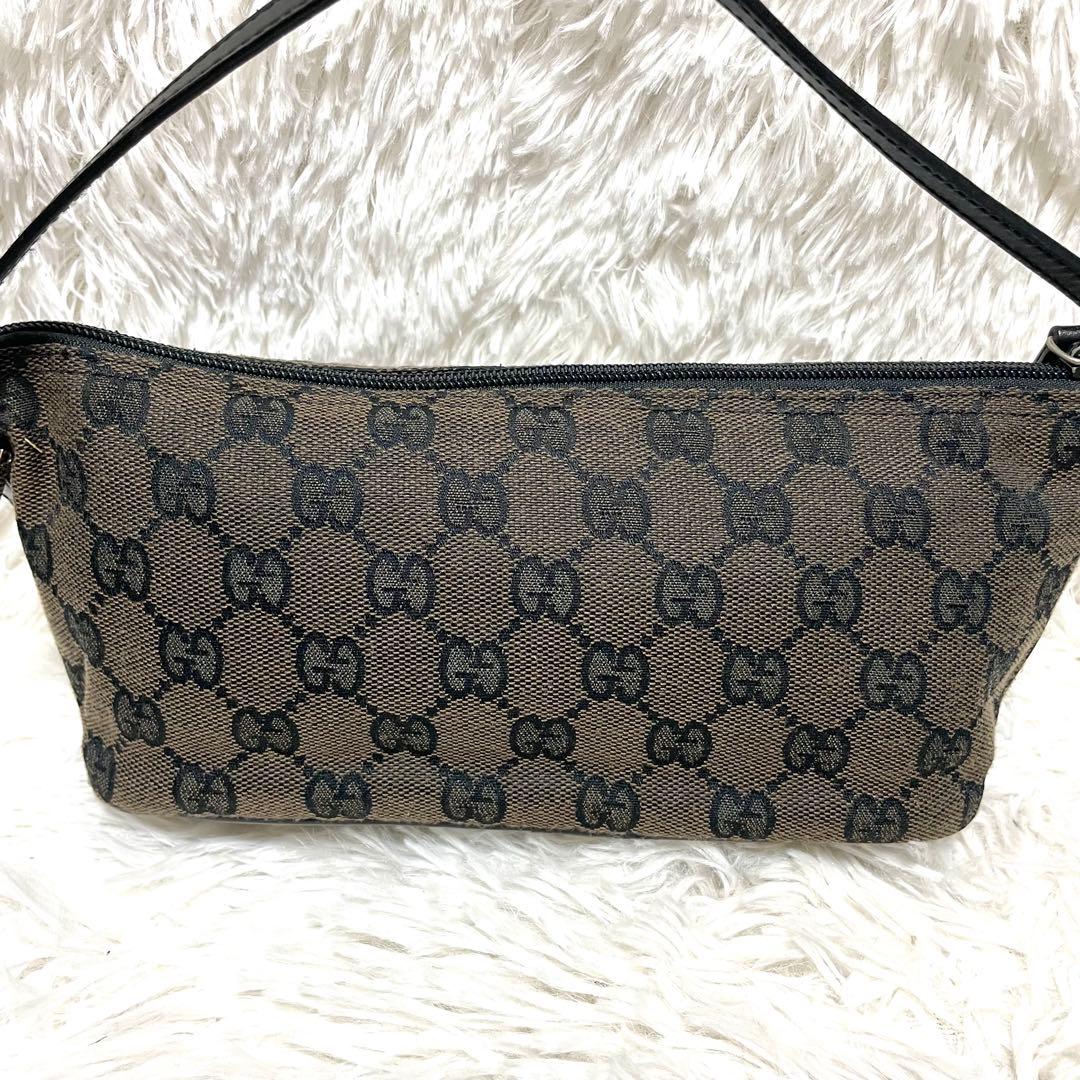 【美品】GUCCI アクセサリーポーチ GG柄 キャンバス レザー ロゴプレート