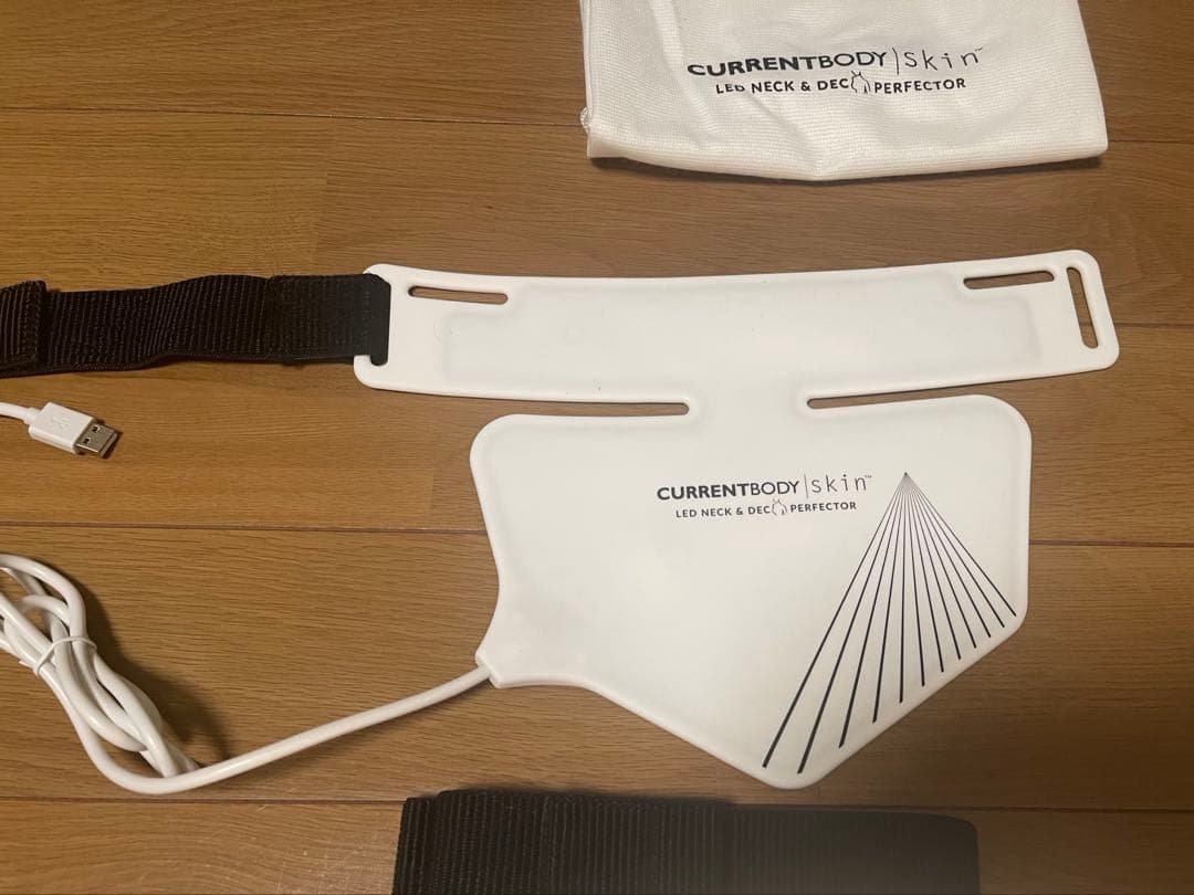 CurrentBody skin LEDライトセラピーマスク&ネック シリーズ1