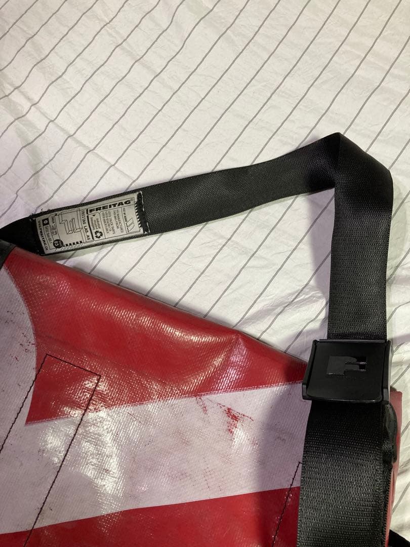 FREITAG DEXTER ? メッセンジャーバッグ 赤白　フライターグ