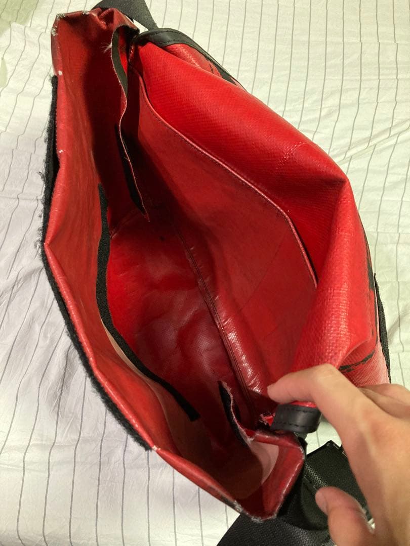 FREITAG DEXTER ? メッセンジャーバッグ 赤白　フライターグ