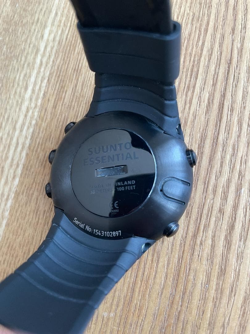 SUUNTO ESSENTIAL スント エッセンシャル クォーツ サファイア