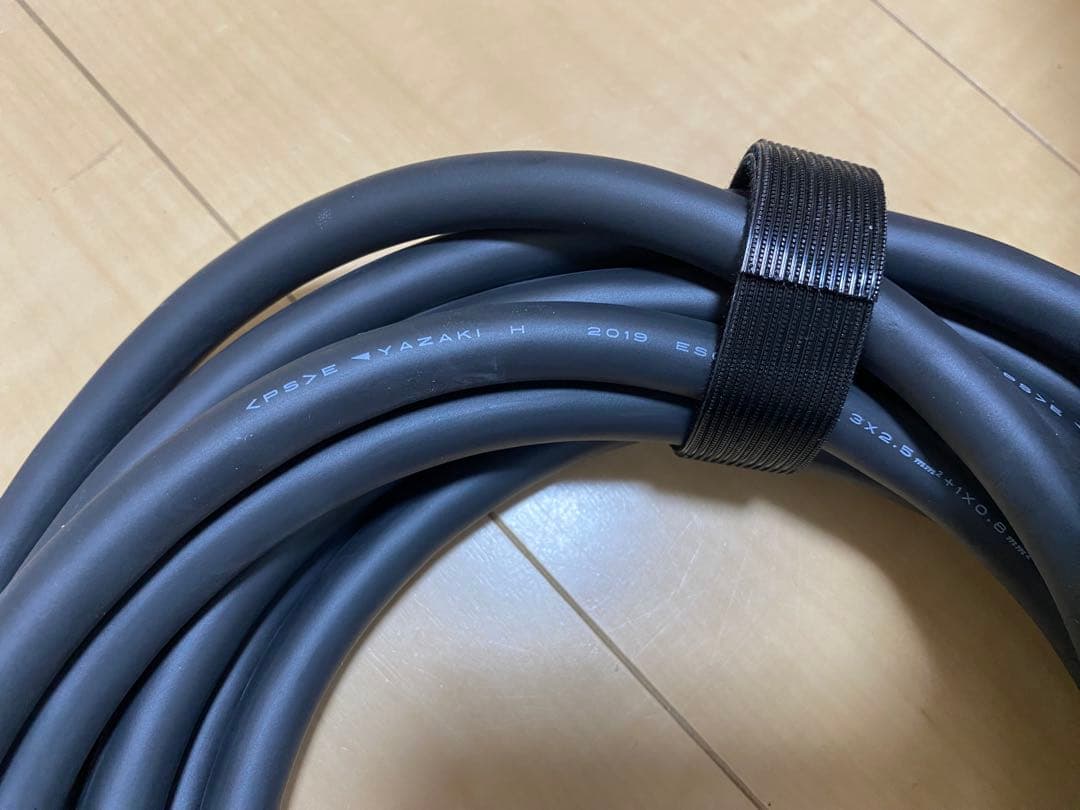 【最新型番】【新品、未使用品】日産リーフ純正充電ケーブル　6WX0A （09）