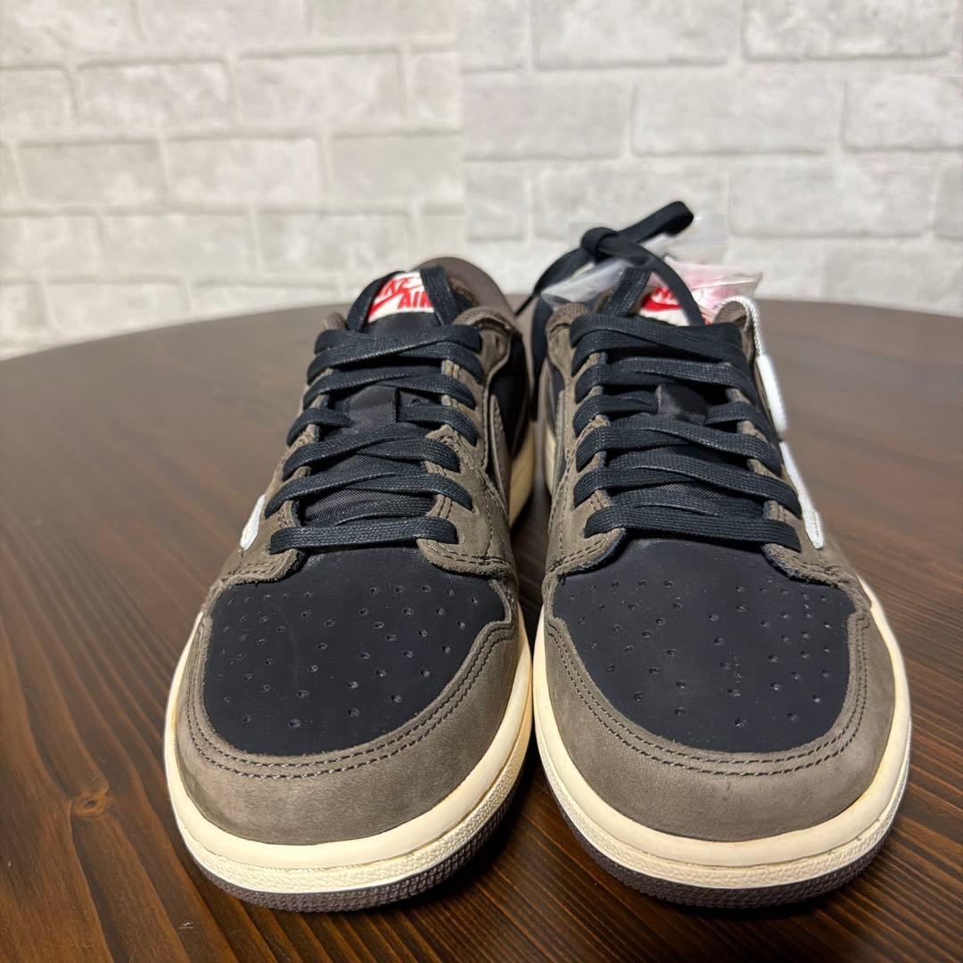 トラヴィススコット×ナイキ エアジョーダン1 ロー ブラック/ダークモカ27cm