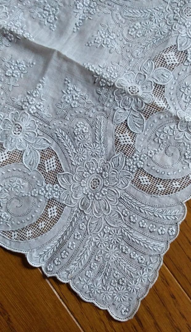 汕頭(スワトウ)刺繍ハンカチ　ヴィンテージ