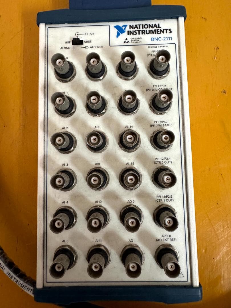 National Instruments 端子台 BNC-2111