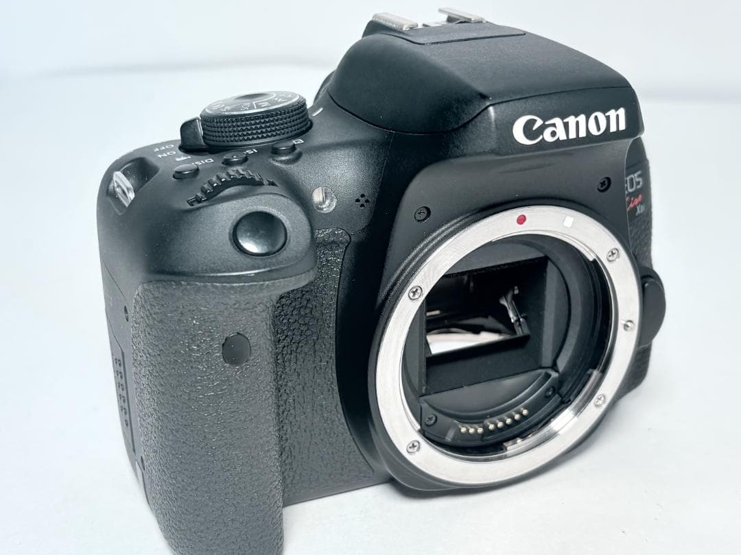 極上品 キヤノン EOS Kiss X8i ボディ