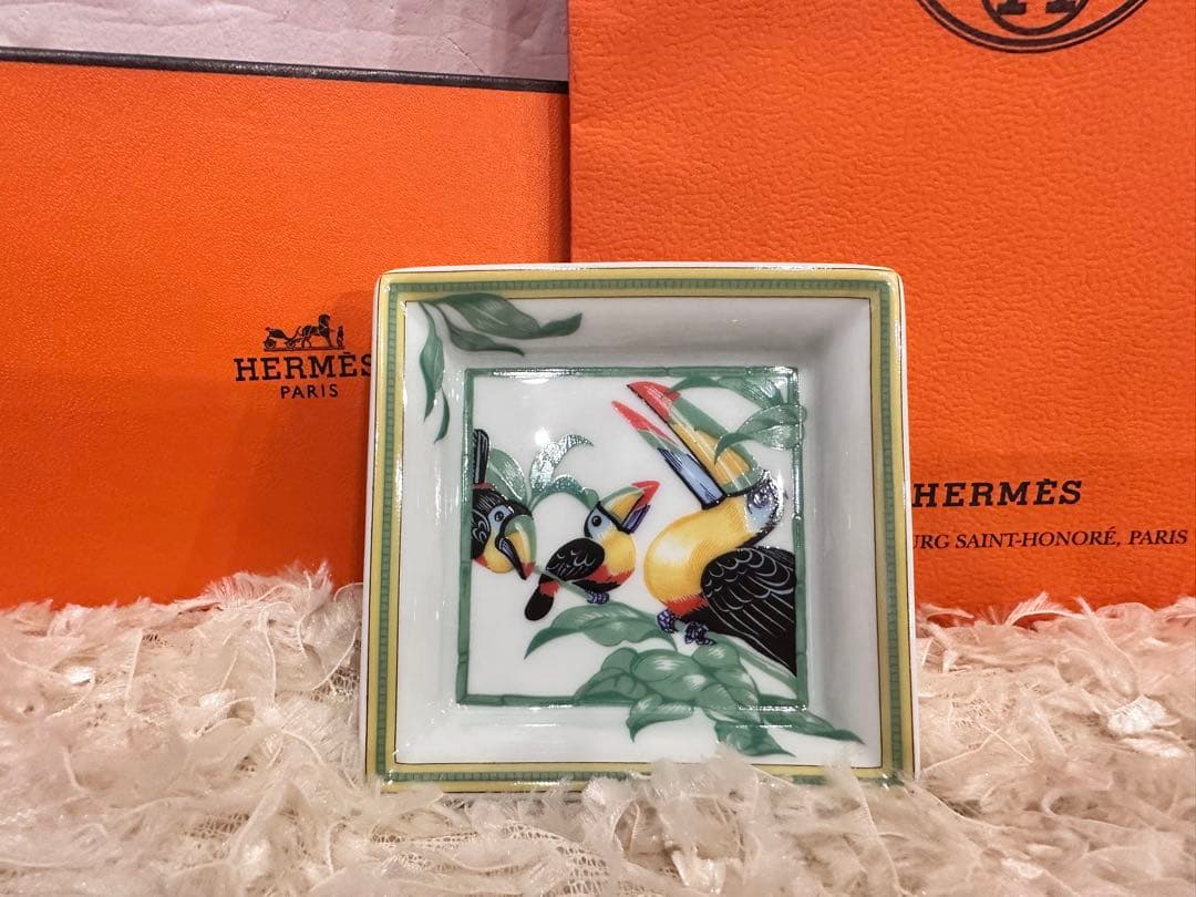 HERMES トゥカン/Toucans 鳥柄 陶器 アッシュトレイ