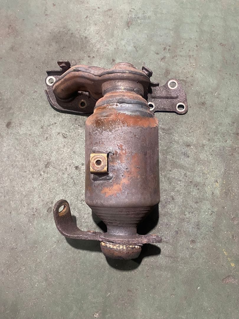 ダイハツ　タント触媒