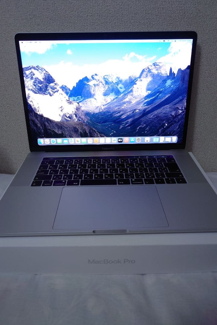 MacBook本体 MacBook Pro 2018 i9/16GB/512GB