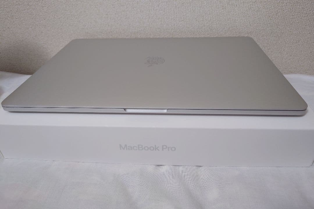 MacBook本体 MacBook Pro 2018 i9/16GB/512GB