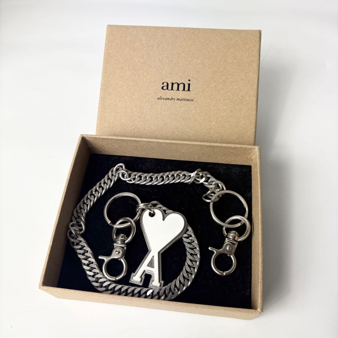 Ami Parisアミパリス　ハートキーリング　チェーン付　ホワイト