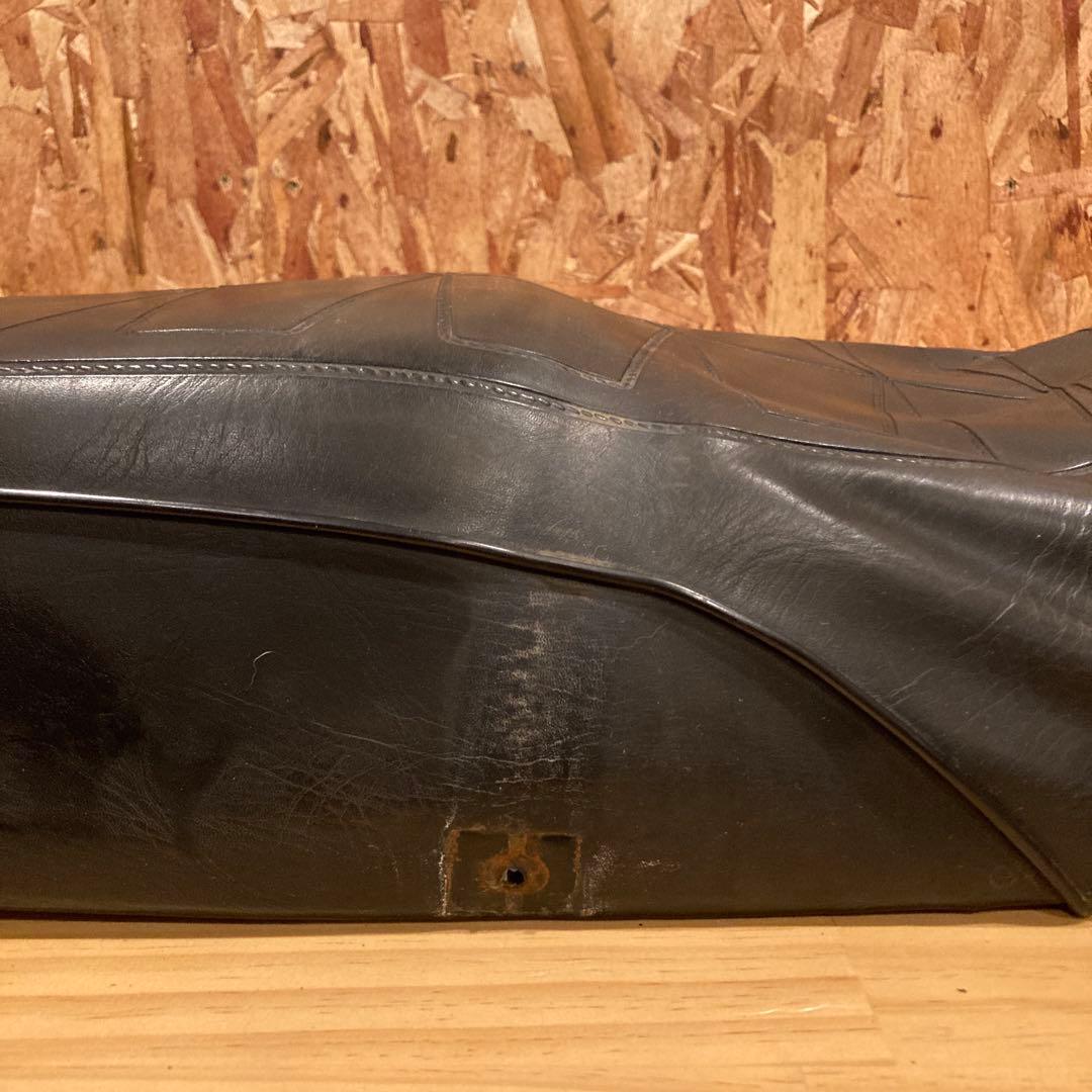 CB750F RC04 シート