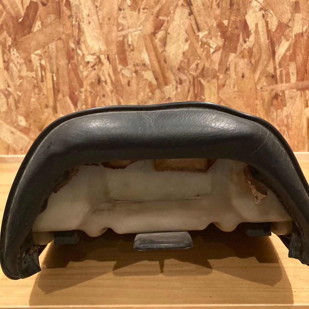 CB750F RC04 シート