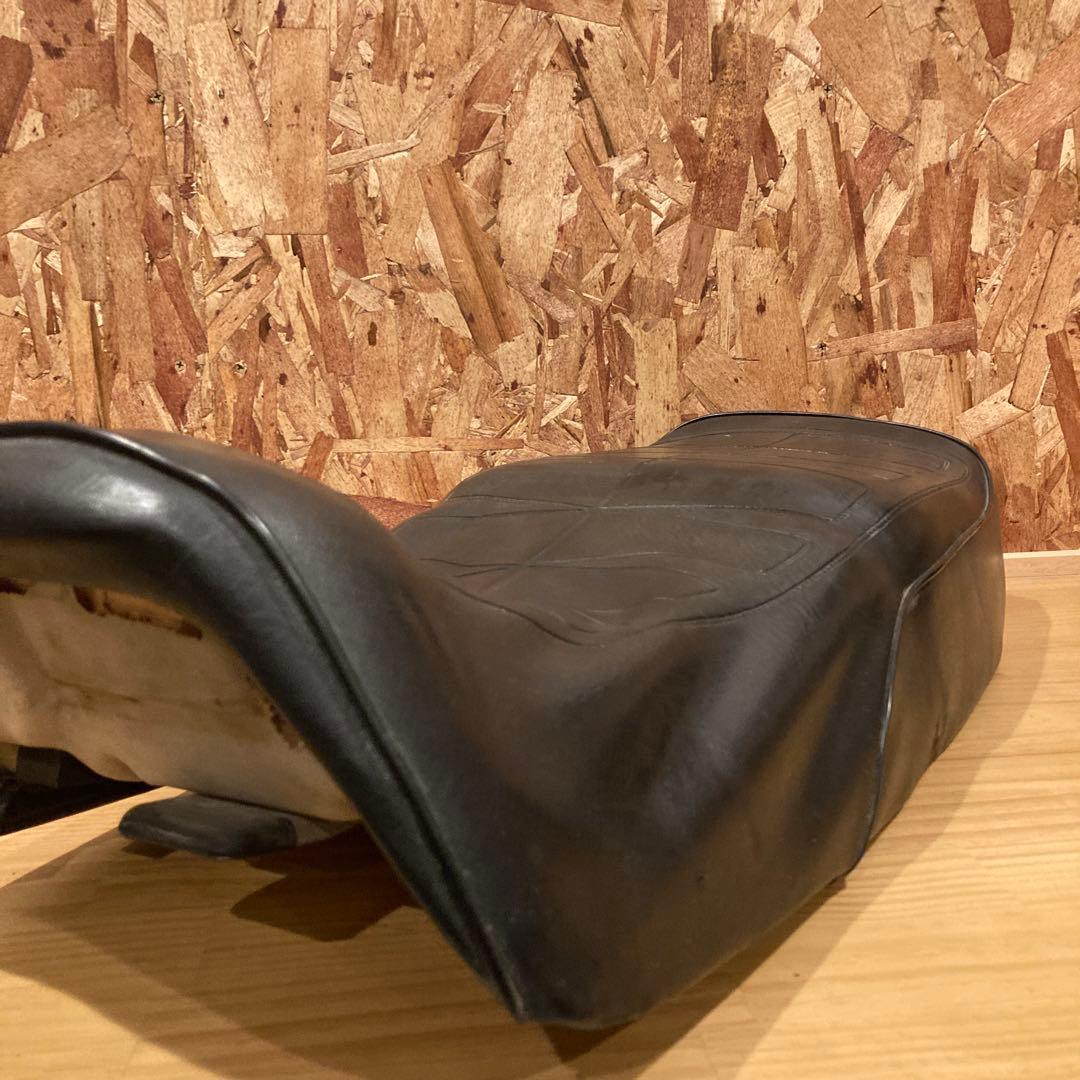 CB750F RC04 シート