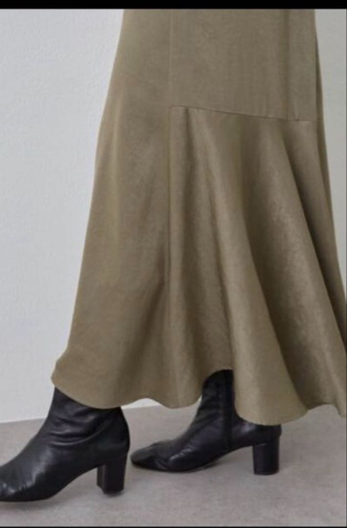 BEARDSLEY 25300円　バックマーメイドスカート　1