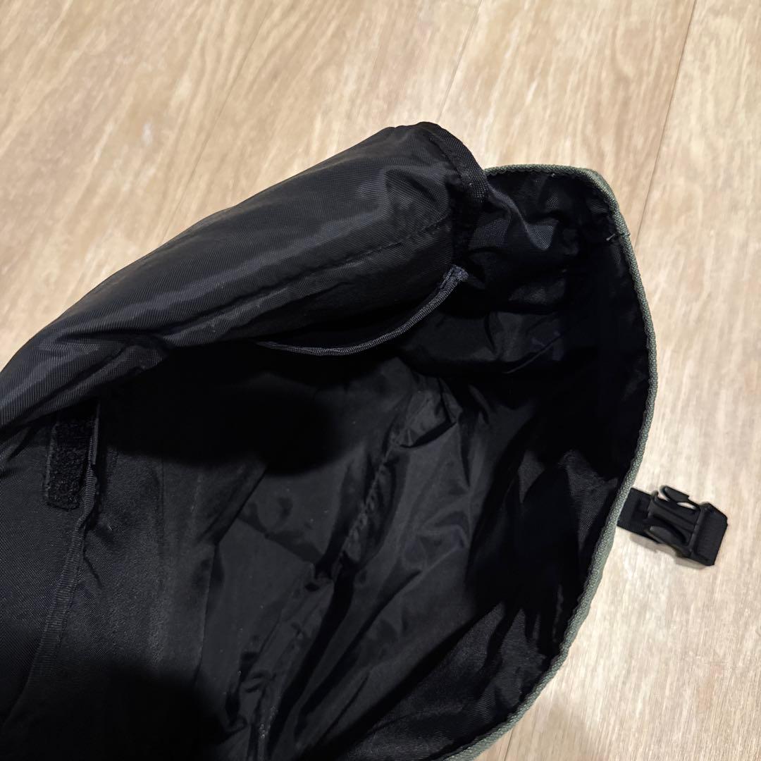 Supreme メッセンジャーバッグ　カーキ