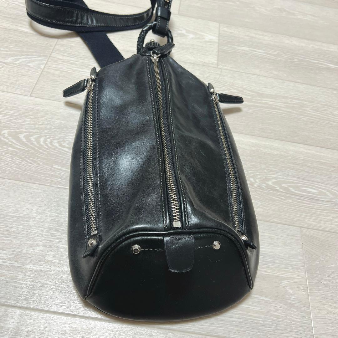 みにきて屋♥︎Kiefer neu キーファーノイ レザー　ボデイーバッグ