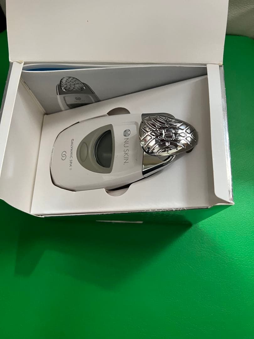 NU SKIN 美顔器 ホワイト 箱付き