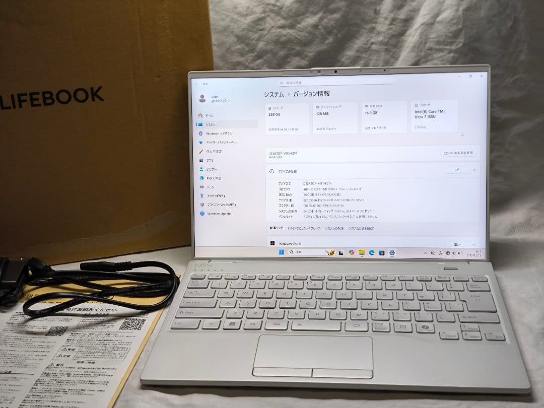 富士通 LIFEBOOK UH09/J3（UH-X） Core Ultra 7