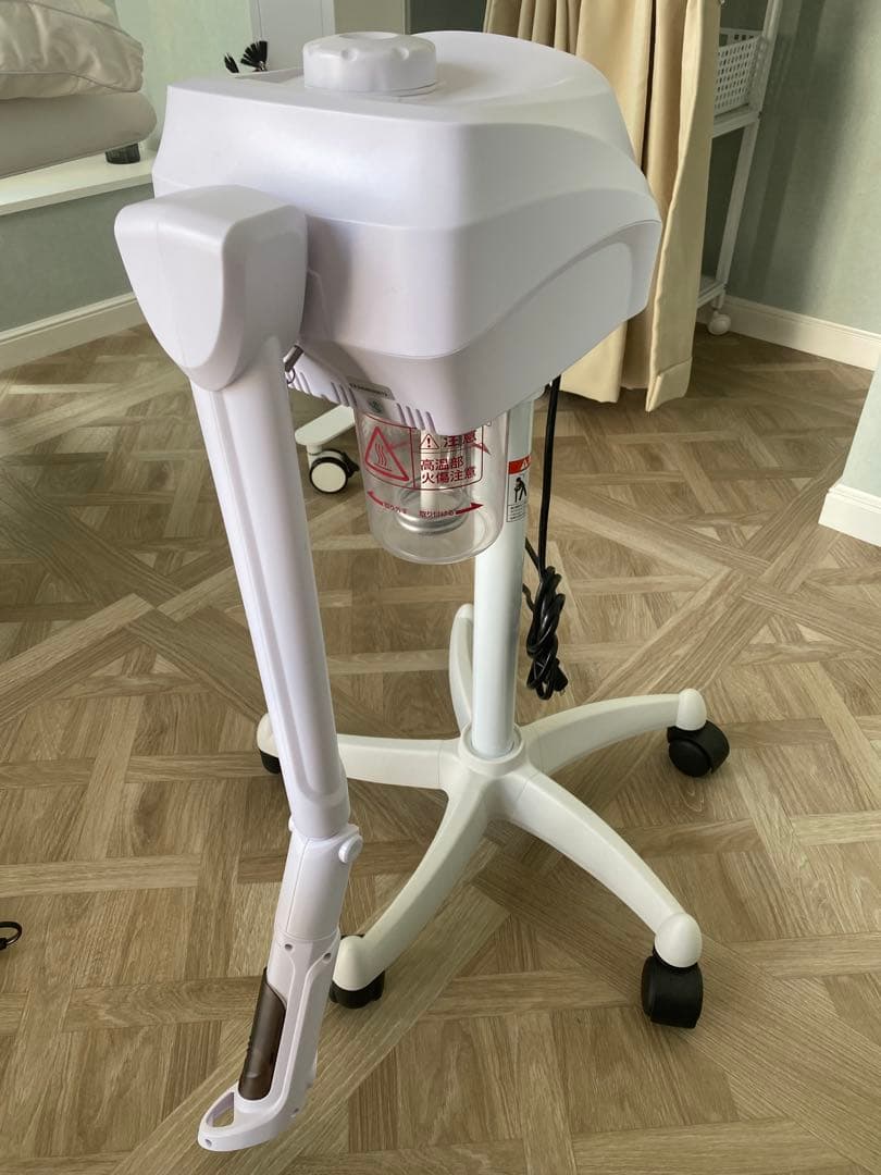 [SEVEN BEAUTY] オゾンフェイシャルスチーマー FS100 ホワイト