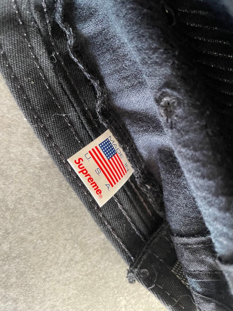 らて　Supreme キャップ(コーデュロイ)