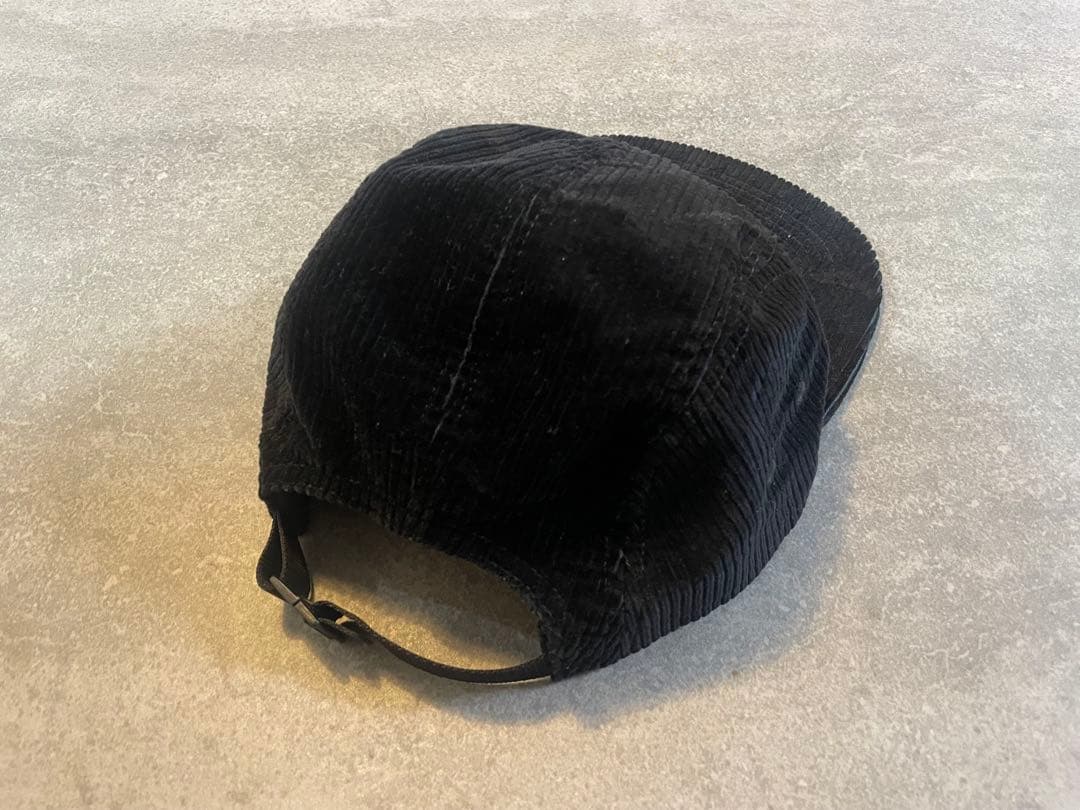 らて　Supreme キャップ(コーデュロイ)