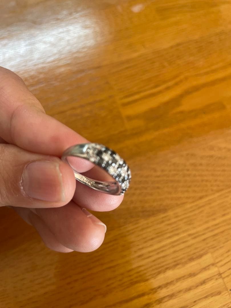 K18wg ダイヤモンドリング1.00カラット