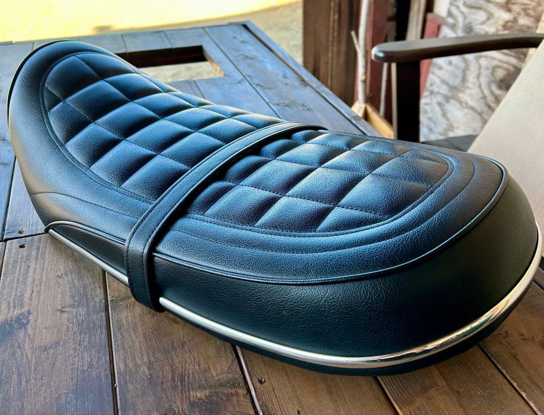 ホンダダックス　シート