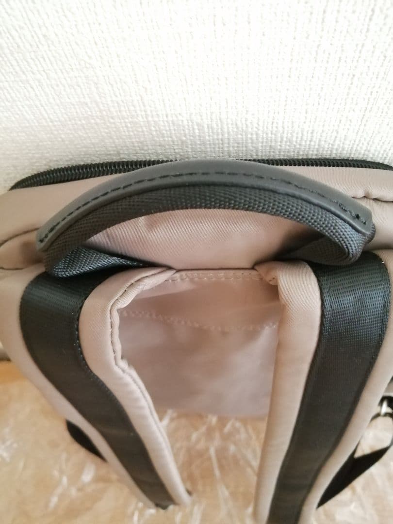 新仕様　新品　ICB アイシービー ８ポケットナイロンリュック　ライトモッカ