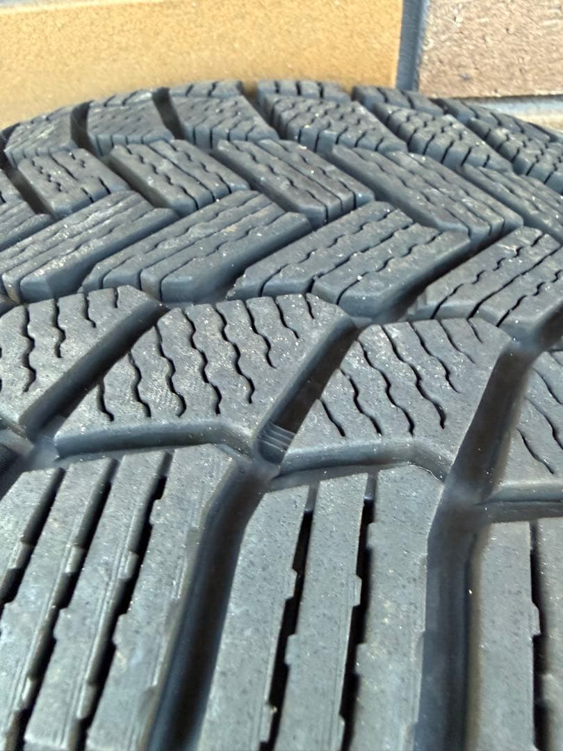 ④メルセデスE300用245/45 R18 ミシュランスタッドレスMAKホイール