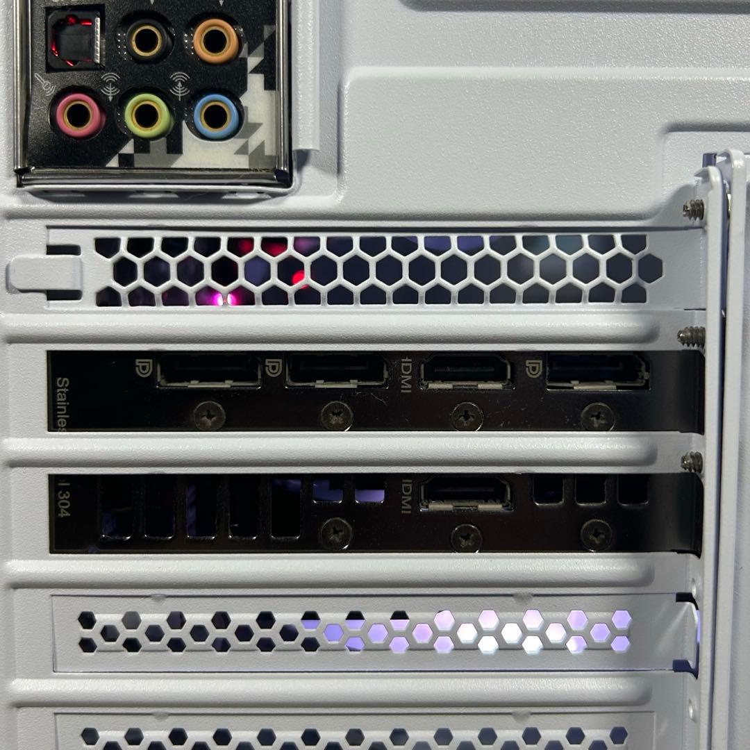 高性能 白 ゲーミングPC RTX3060ti Windows11 ワイルズ快適