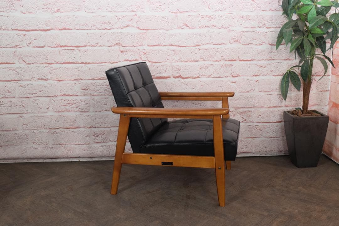 展示品　カリモク60 Kチェア スタンダードブラック　 W36170BW　13A