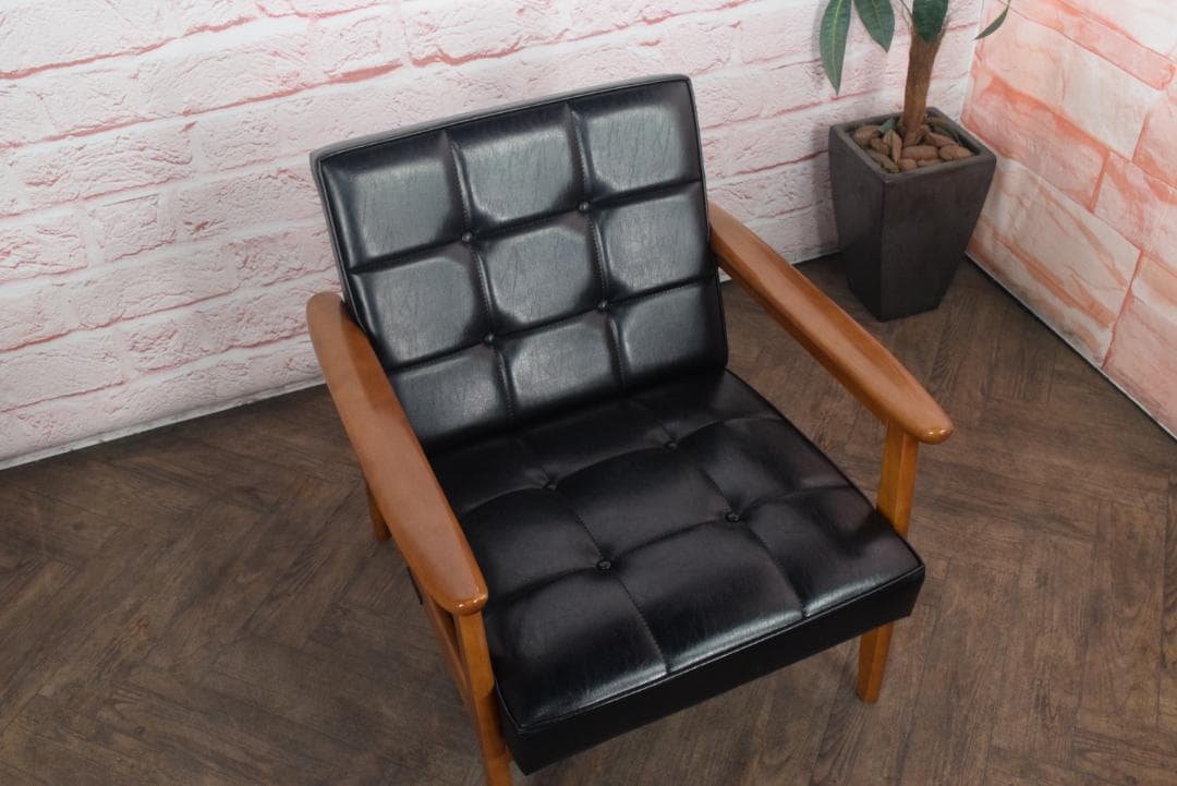 展示品　カリモク60 Kチェア スタンダードブラック　 W36170BW　13A