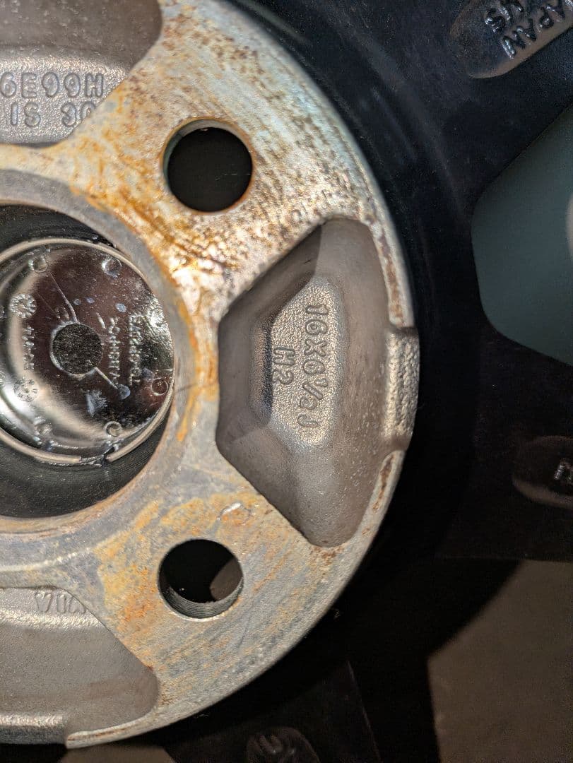 アバルト595 スタッドレス 195/45R16 6.5J PCD98 4本