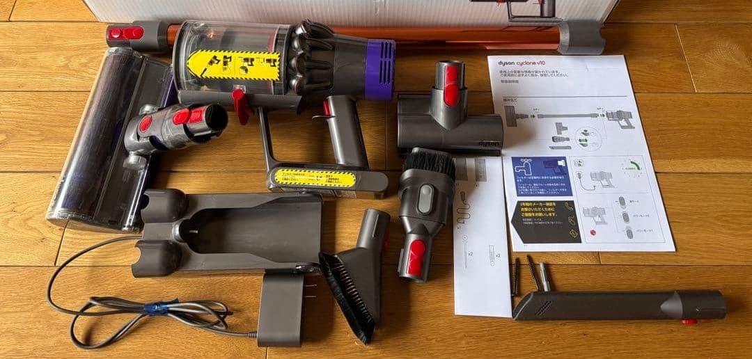 正規品動作確認30分Dyson V10 SV12Fluffy動作済